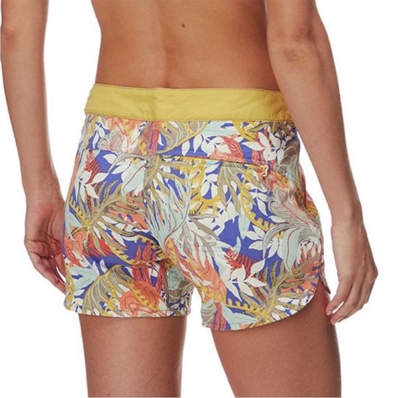 PATAGONIA wavefarer Jurassic Ferns shorts - Picture 2 of 5